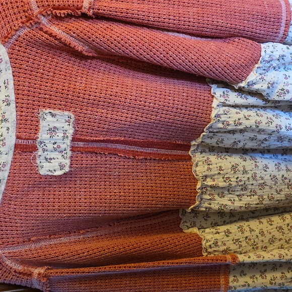 POL Pink and Cream Floral Knit Blouse Oversized Sm - Picture 7 of 7